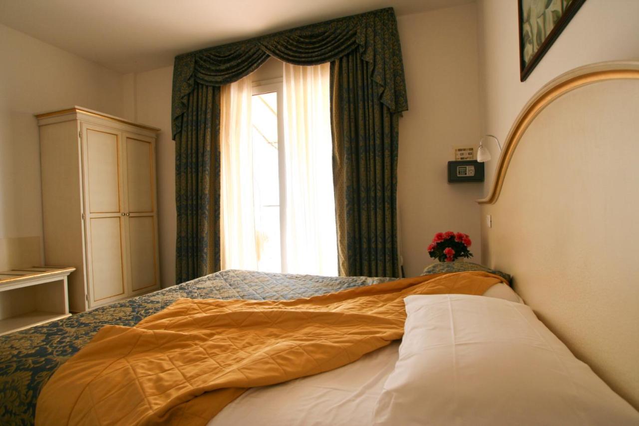 Elpiro Hotel