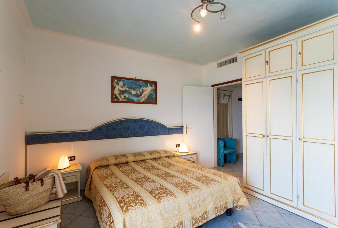 Elpiro Hotel 4*
