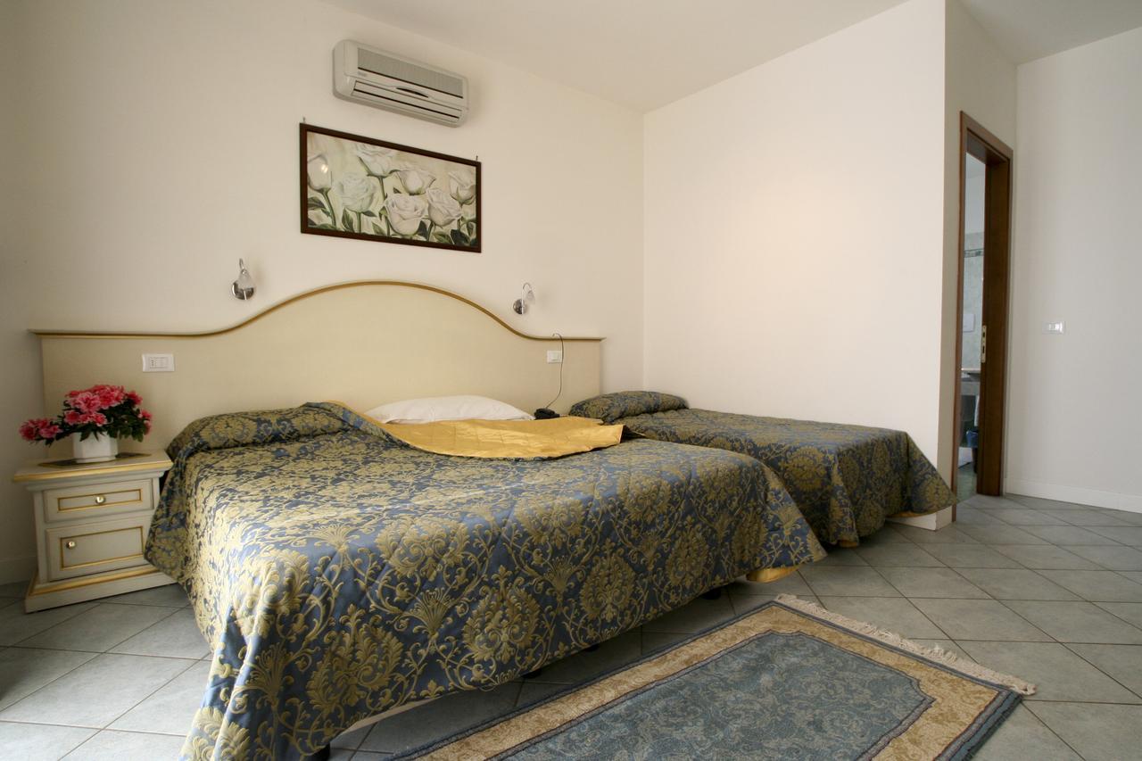 Hotel Elpiro 4*