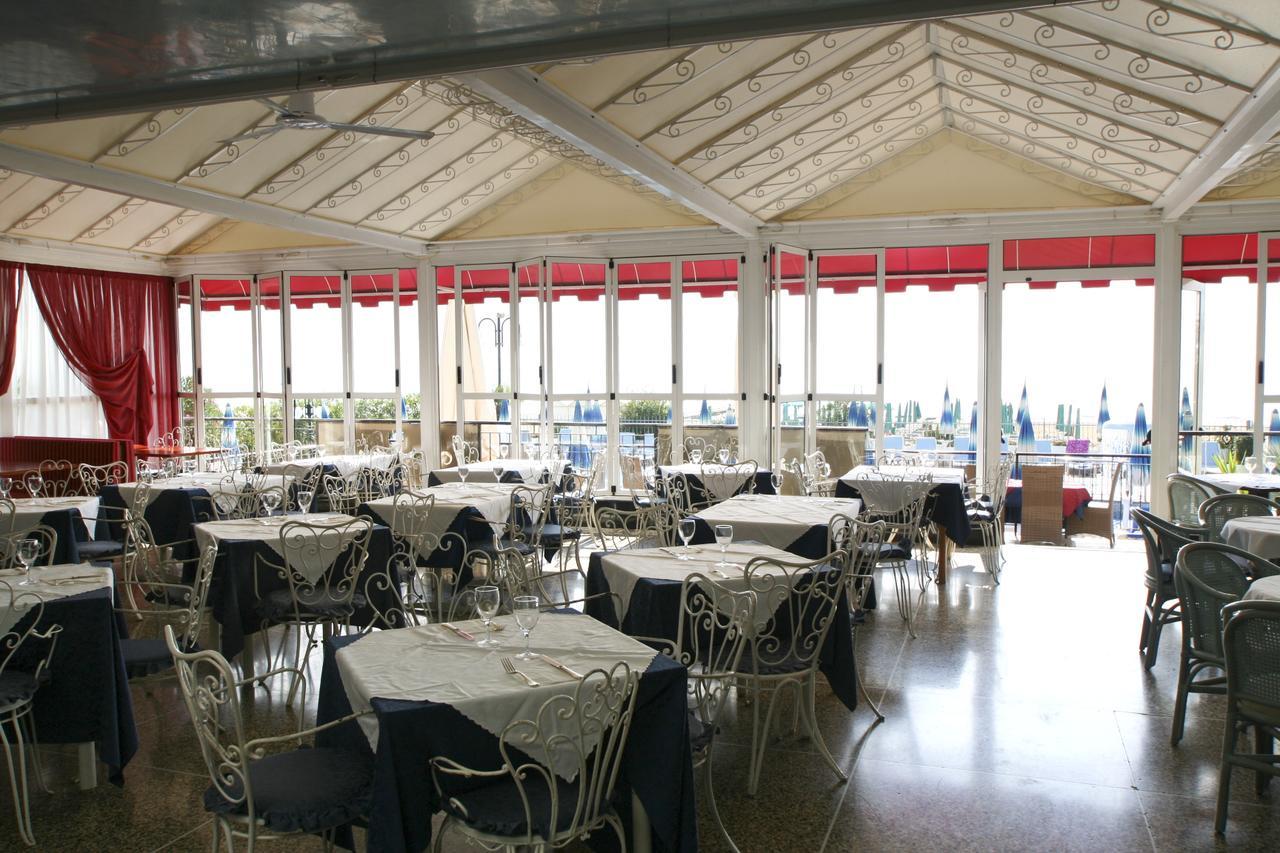 Elpiro Hotel 4*